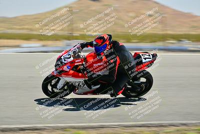 media/Apr-13-2025-TrackXperience (Sun) [[fb1ef998a6]]/Level 2 (Intermediate)/Turn 8 (Session 3)/
